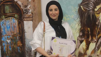 صورة الفنانة التشكيلية وفاء الرحموني تتألق في معرض رمضانيات مملكة الفنون