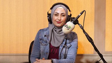 صورة راما العبوش تحديات ونجاحات كمذيعة تلفزيونية سورية