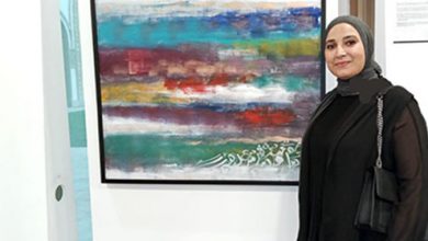 صورة وفاء رواح” فنانة تشكيلية تحكي مواضيع صادقة من خلال لوحاتها
